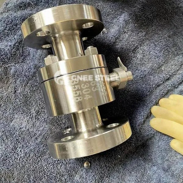 Fölsuð stál háþrýstingskúlulokar